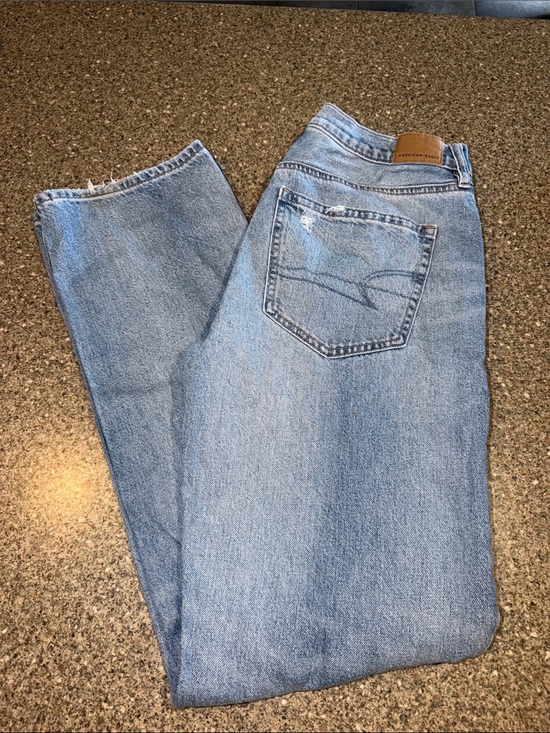 American Eagle Outfitters Denim - American Eagle Outfitters Low Rise Baggy Jeans